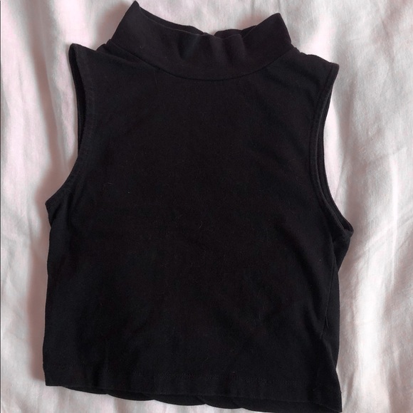 Fashion Nova Black Crop Top - Picture 2 of 2